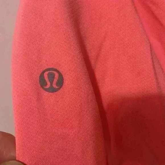 Lululemon flow & go tank - Picture 4 of 12